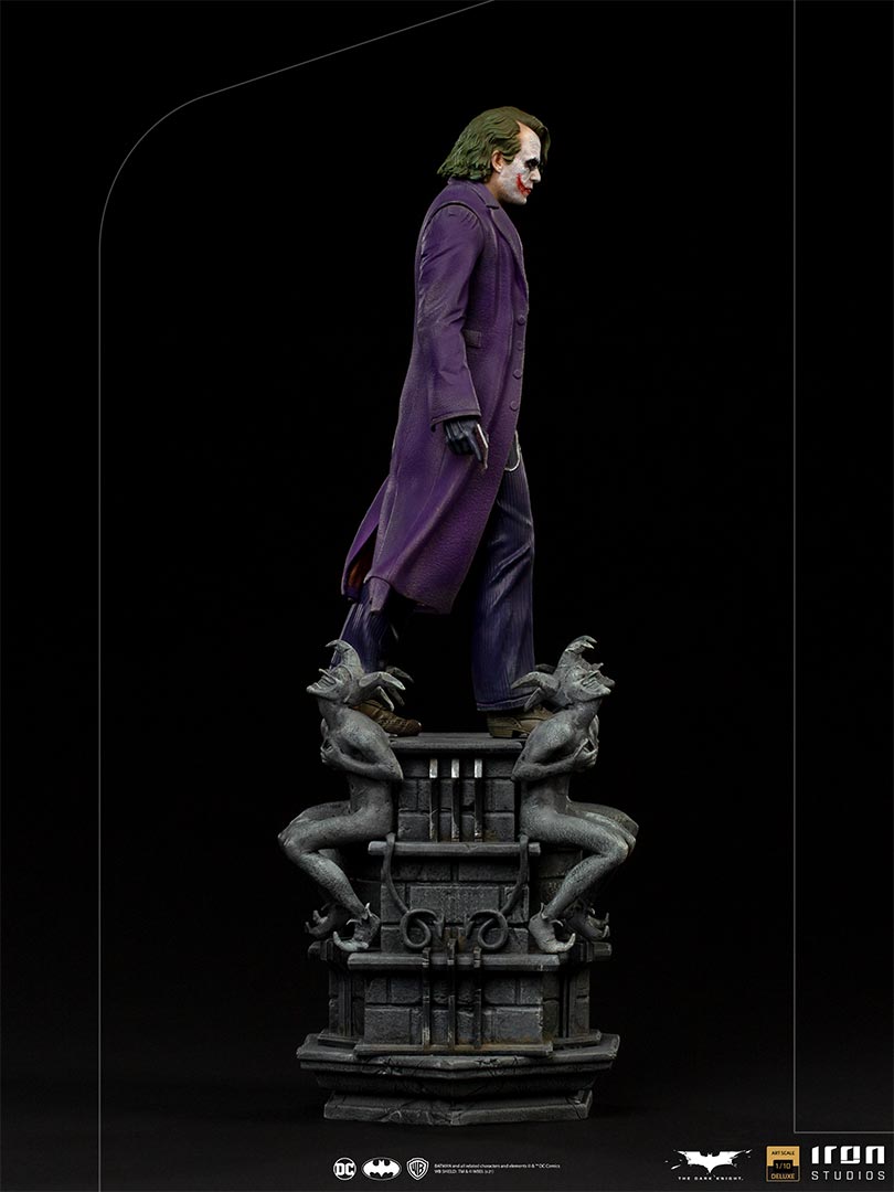 joker the dark knight statue